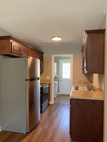 807 Belmont Ave Apt H, Shelbyville, TN 37160