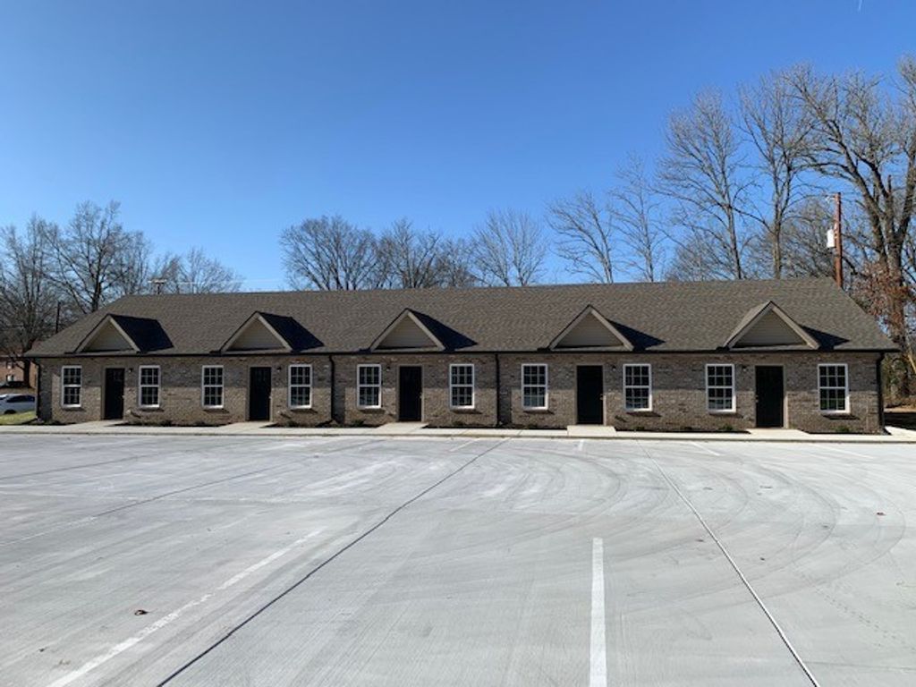 807 Belmont Ave Apt H, Shelbyville, TN 37160