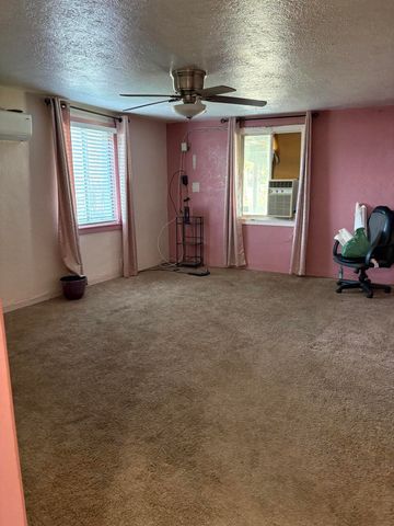 525 W Prine Drive, Tulare, CA 93274