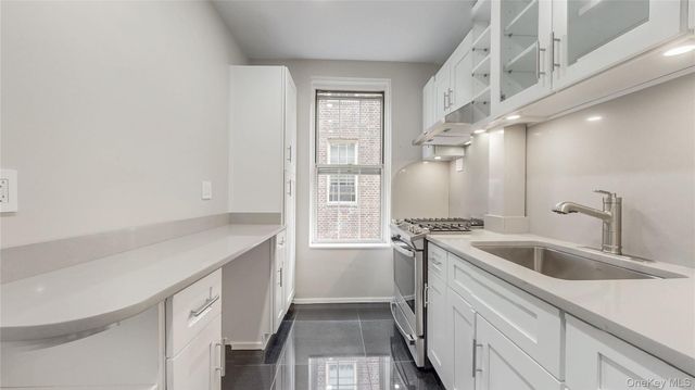 37-28 85th Street 32, Jackson Heights, NY 11372