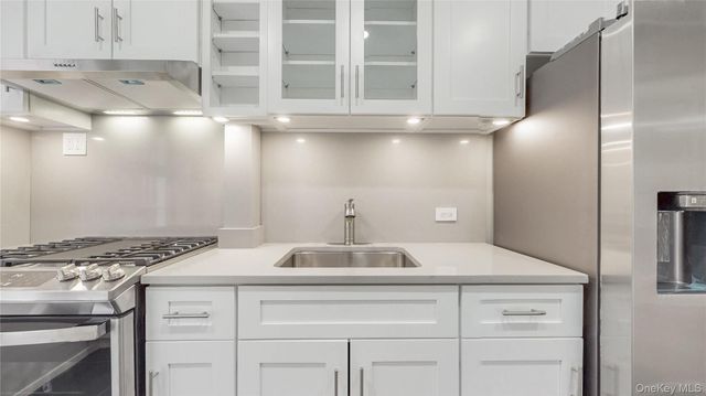 37-28 85th Street 32, Jackson Heights, NY 11372