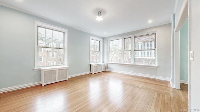 37-28 85th Street 32, Jackson Heights, NY 11372