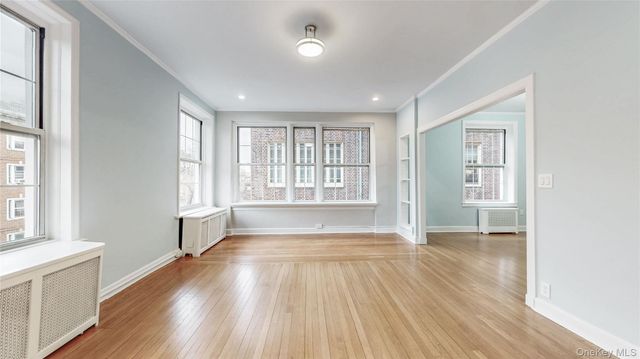 37-28 85th Street 32, Jackson Heights, NY 11372