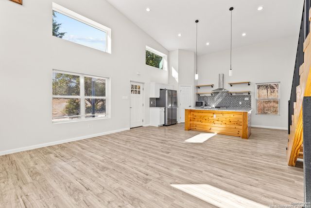 1226 Whispering Hills, Canyon Lake, TX 78133