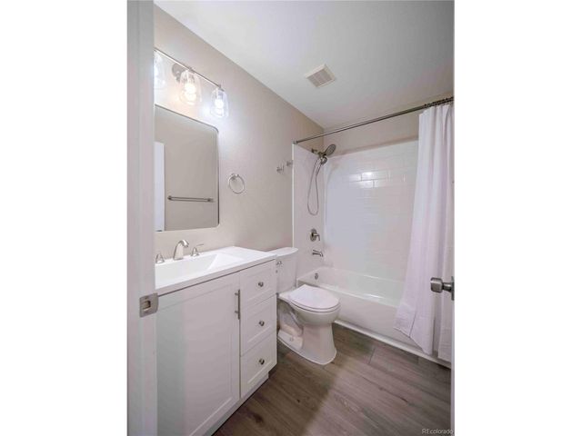 10700 Kimblewyck Cir 214, Northglenn, CO 80233