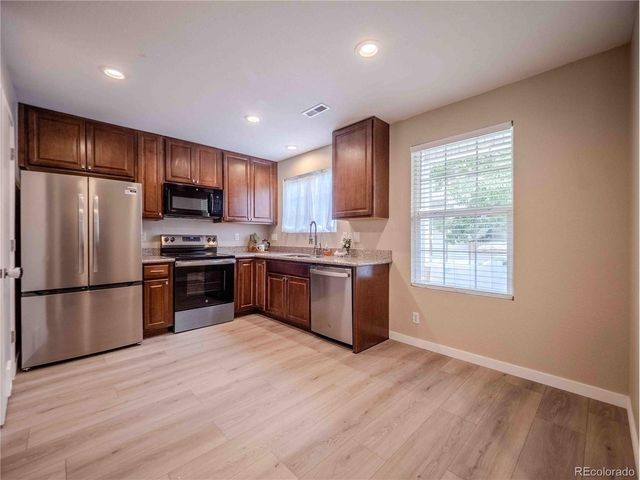 10700 Kimblewyck Cir 214, Northglenn, CO 80233