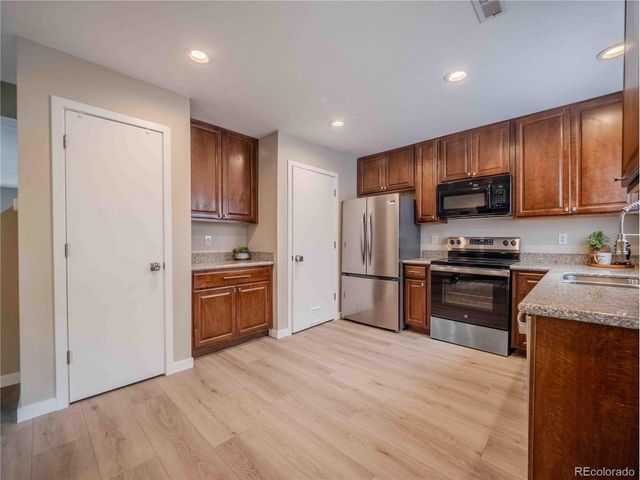 10700 Kimblewyck Cir 214, Northglenn, CO 80233