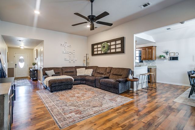 4000 NE 4th Street, Mineral Wells, TX 76067