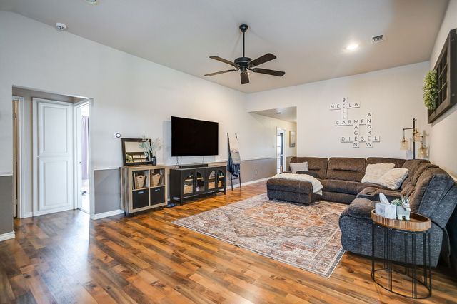4000 NE 4th Street, Mineral Wells, TX 76067