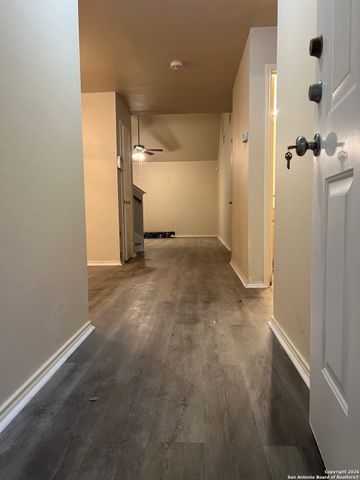 7103 Snowden Crest, San Antonio, TX 78240