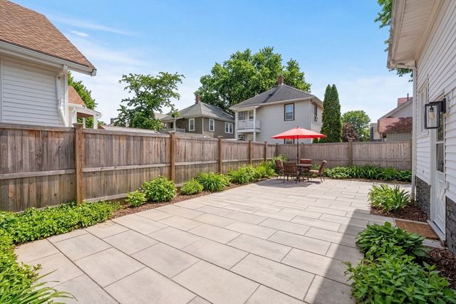 271 Atlantic St, Quincy, MA 02171