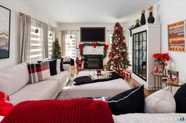 10 Turner Road, Stamford, CT 06905