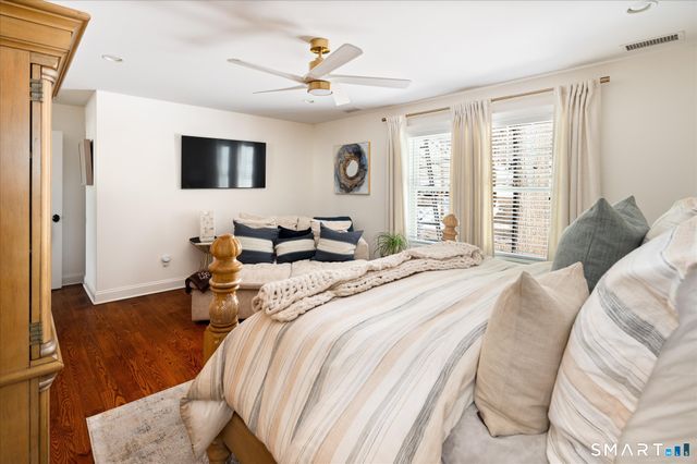 10 Turner Road, Stamford, CT 06905