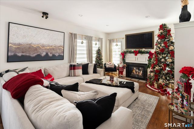 10 Turner Road, Stamford, CT 06905