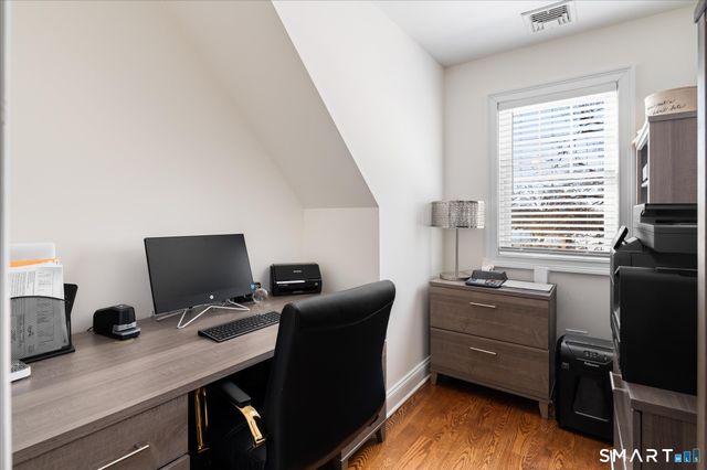 10 Turner Road, Stamford, CT 06905