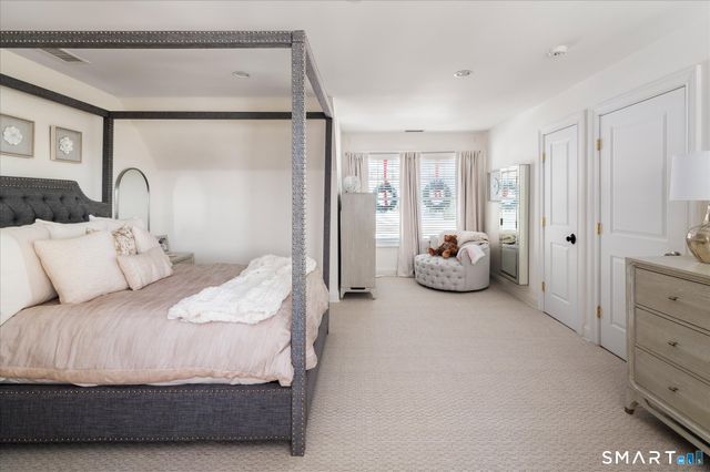 10 Turner Road, Stamford, CT 06905