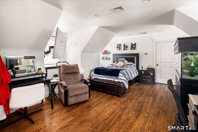 10 Turner Road, Stamford, CT 06905