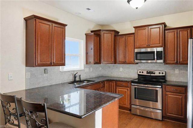 1601 Thomason TRL, Chesapeake, VA 23320