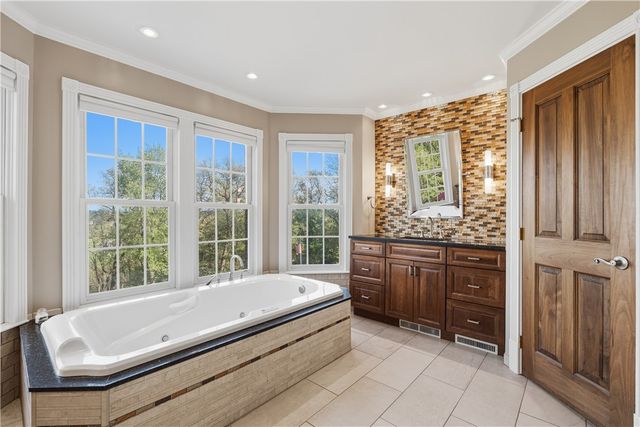 5005 Old Orchard LANE, Adams Twp, PA 15044