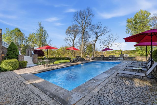 5005 Old Orchard LANE, Adams Twp, PA 15044