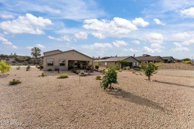 1900 W RINGO Road, Wickenburg, AZ 85390