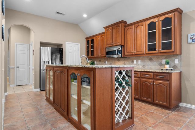 8151 Holliday Road, Lantana, TX 76226