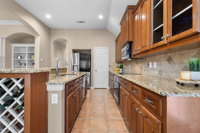 8151 Holliday Road, Lantana, TX 76226