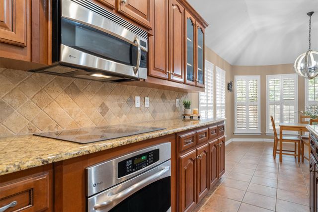8151 Holliday Road, Lantana, TX 76226