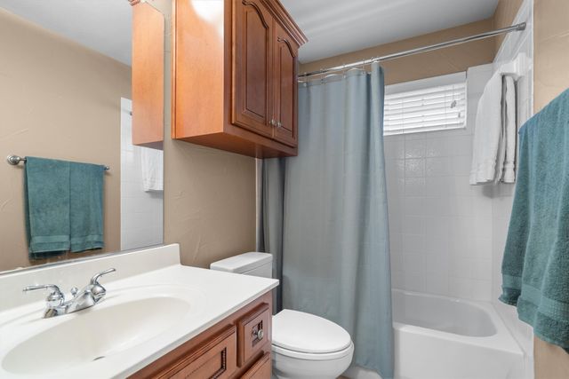 8151 Holliday Road, Lantana, TX 76226
