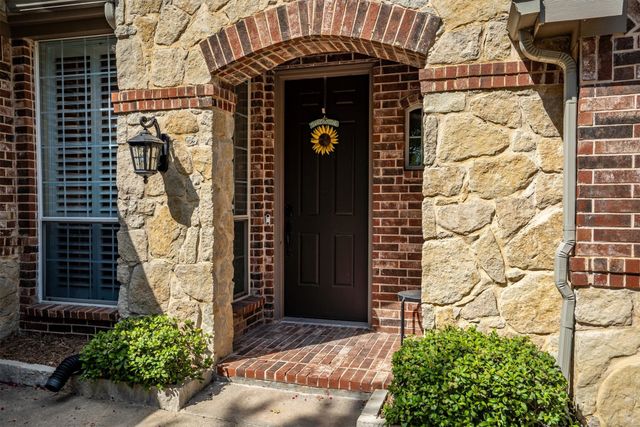8151 Holliday Road, Lantana, TX 76226