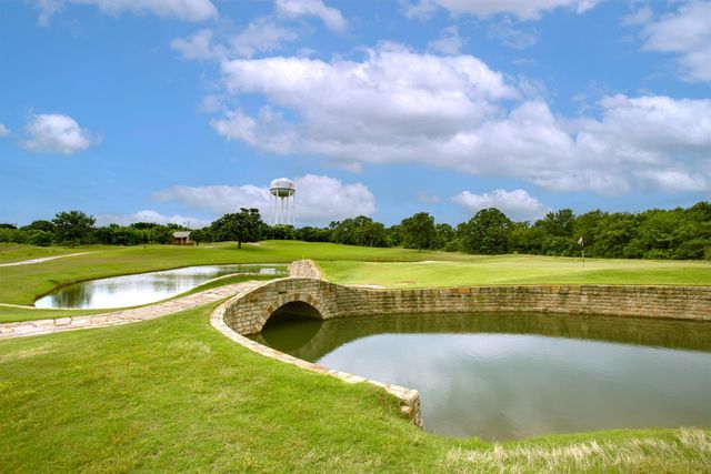 8151 Holliday Road, Lantana, TX 76226