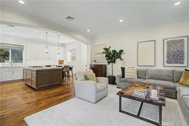 620 35th, Manhattan Beach, CA 90266
