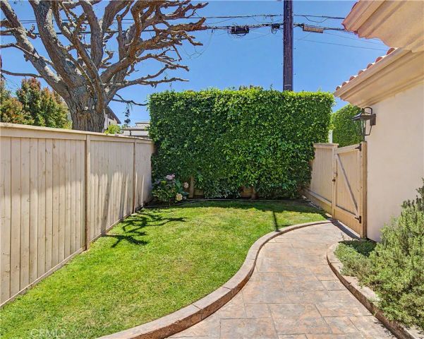 620 35th, Manhattan Beach, CA 90266