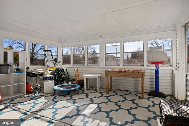 10 LACLEDE DR, Burlington, NJ 08016