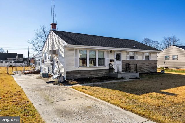 10 LACLEDE DR, Burlington, NJ 08016