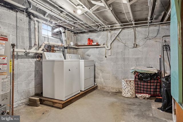 10 LACLEDE DR, Burlington, NJ 08016