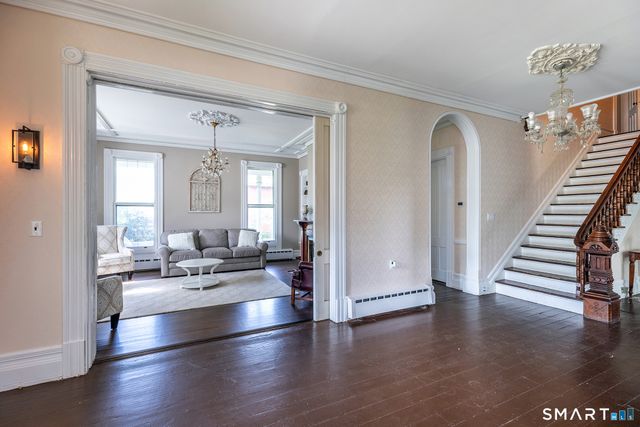67 North Main Street, Kent, CT 06757
