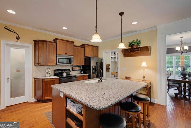 2103 Whitlow View Drive, Bishop, GA 30621