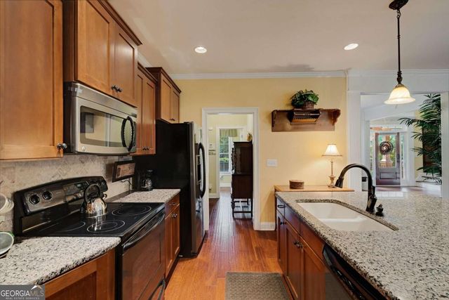 2103 Whitlow View Drive, Bishop, GA 30621