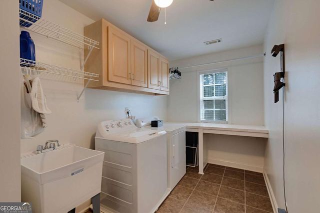 2103 Whitlow View Drive, Bishop, GA 30621