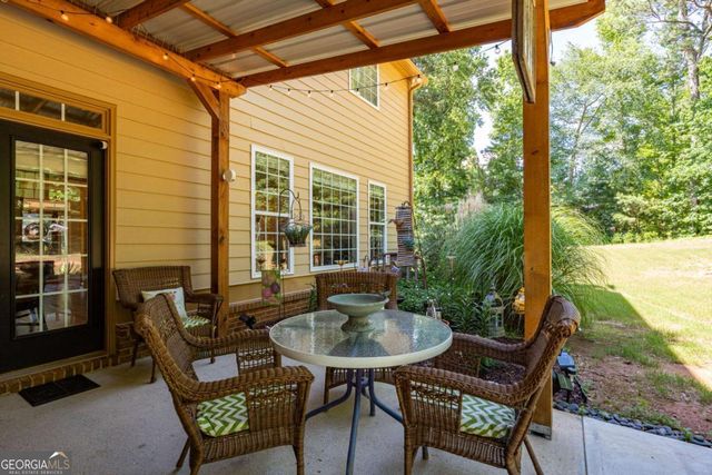 2103 Whitlow View Drive, Bishop, GA 30621