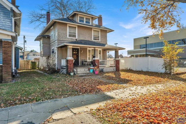 916 SW Polk ST, Topeka, KS 66612