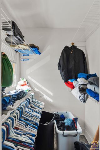 916 SW Polk ST, Topeka, KS 66612