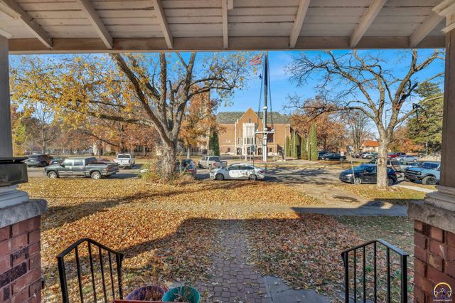 916 SW Polk ST, Topeka, KS 66612