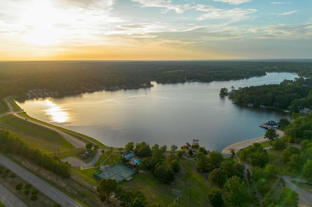 33 Robin's Nest, Hattiesburg, MS 39402