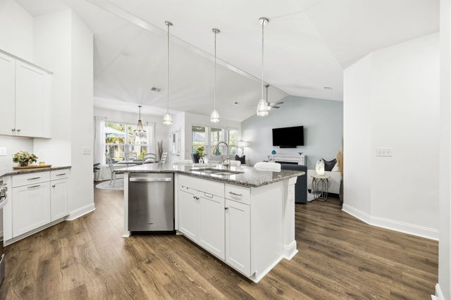 1822 Parish Way, Myrtle Beach, SC 29577