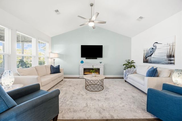 1822 Parish Way, Myrtle Beach, SC 29577