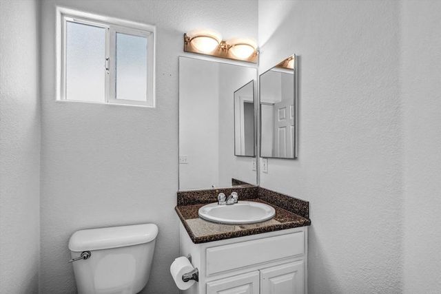 8772 Glen Vista Way, Santee, CA 92071