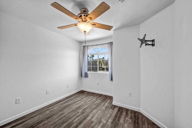 8772 Glen Vista Way, Santee, CA 92071