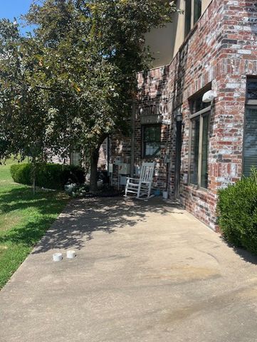 2624 S Everest Avenue, Rogers, AR 72758